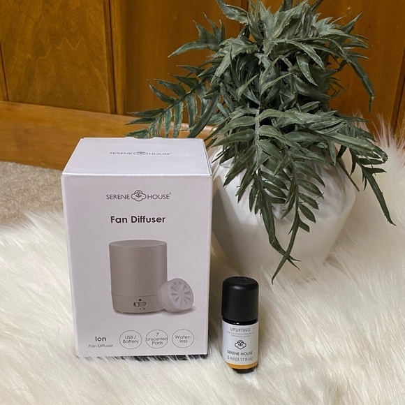 Serene House: Ion Fan Diffuser & Inspire Therapeutic Grade Essential Oil (NWT) - Picture 1 of 7